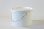 2.5 litre Round plastic bucket/pail with lid and metal handle. Food grade packaging perfect for honey, jams, chutneys., sauces and industrial use. From our Plastic Packaging range.