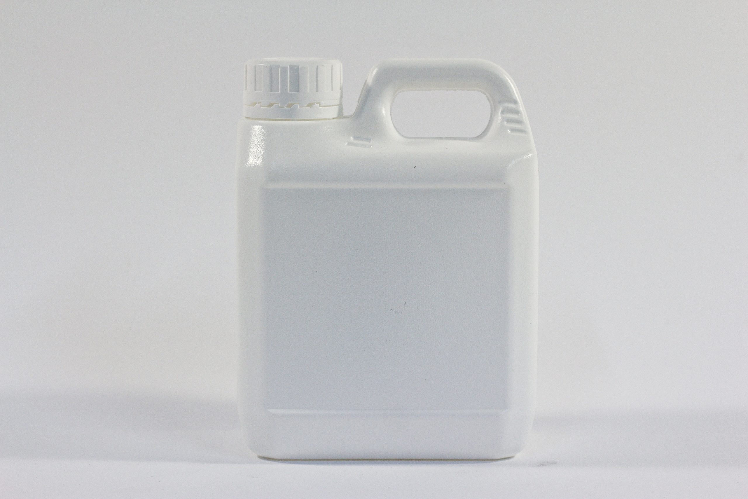 1 litre Plastic jerrycan/drum with tamper evident lid and built in handle. Food grade packaging perfect for water sampling, oils, chemicals and industrial use. From our Plastic Packaging range.